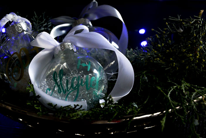 Bolas de navidad con lettering