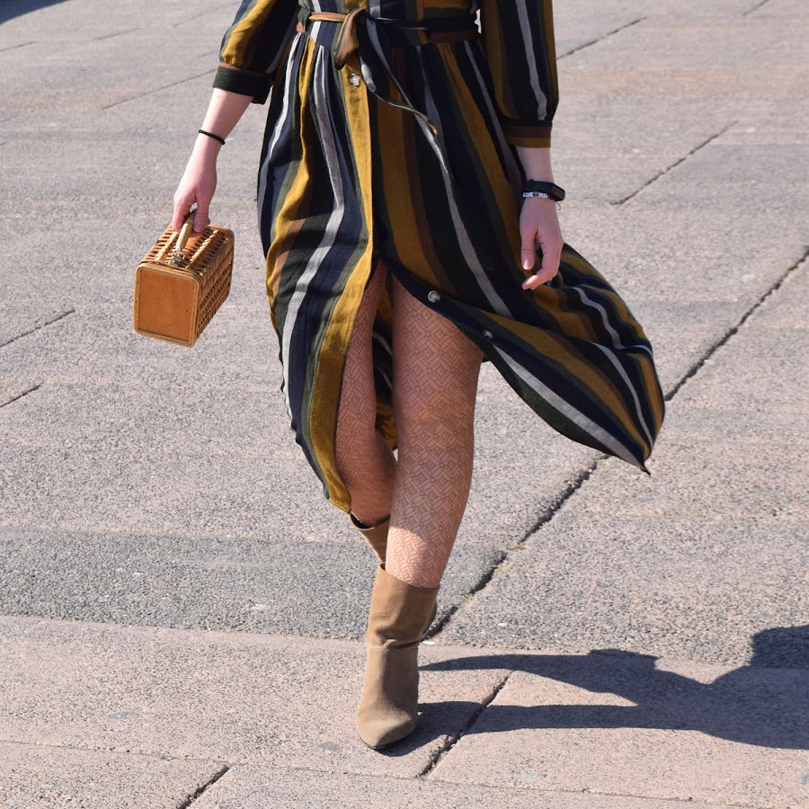 Vestido_rayas_con_botines