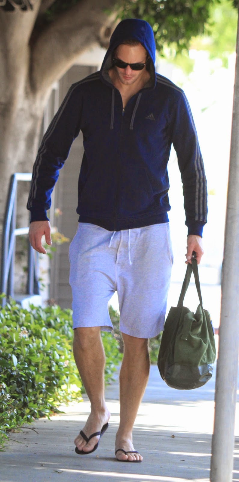 Only Feet: Alexander Skarsgard