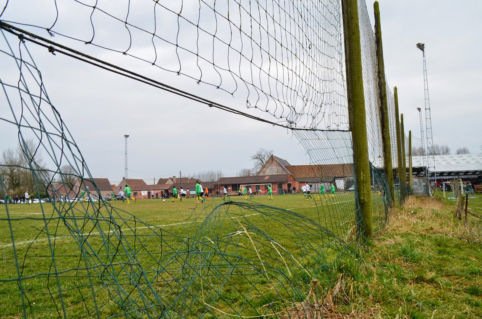Extreme Football Tourism BELGIUM FC Ostiches (19912003) / FC