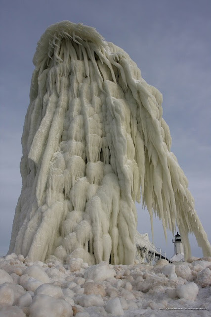 Faros congelados heladas invierno lago Michigan EE-UU