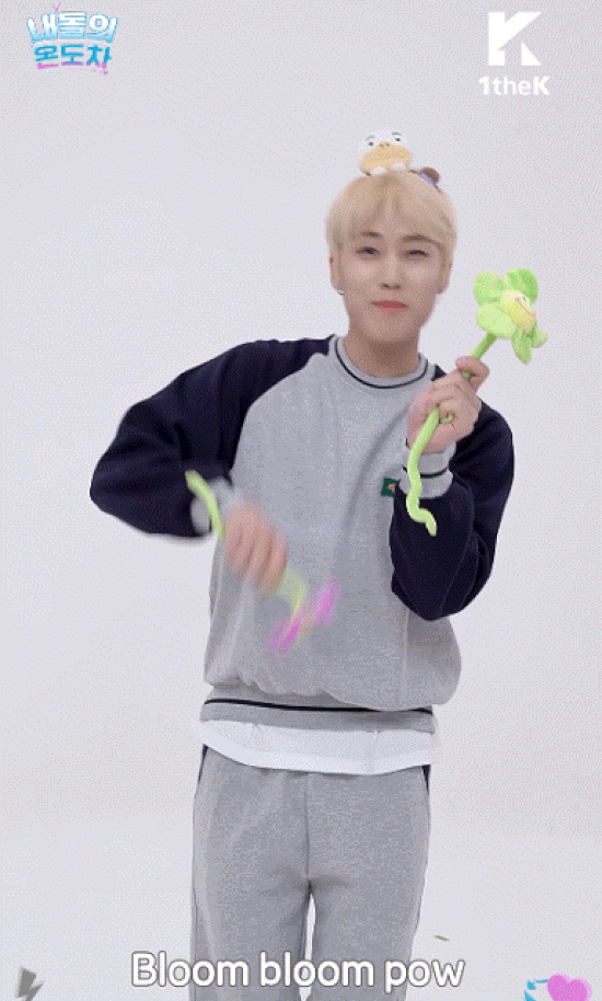 어제자 청량 컨셉에서 온도차 보여준 더보이즈 | 인스티즈