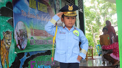 Fashion Show Iringi Perpisahan Guru Pengajar TK Mardisiwi Prigelan, Sekaligus Memperingati Hari Kartini