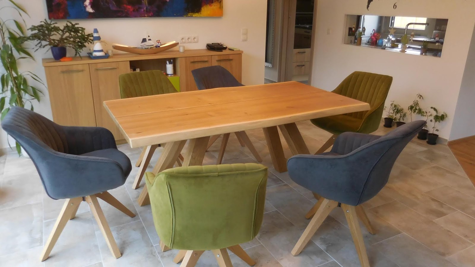Schroli´s Baublog: Esstisch - Esszimmer nun fertig