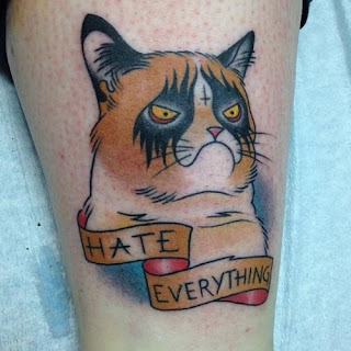 Tatuaje meme "Gato no"