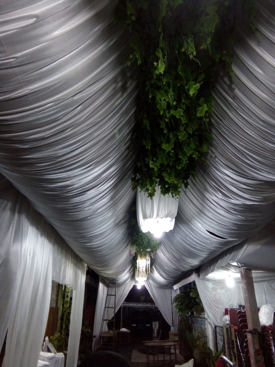 Dekorasi Tenda Pernikahan di Rumah Sederhana