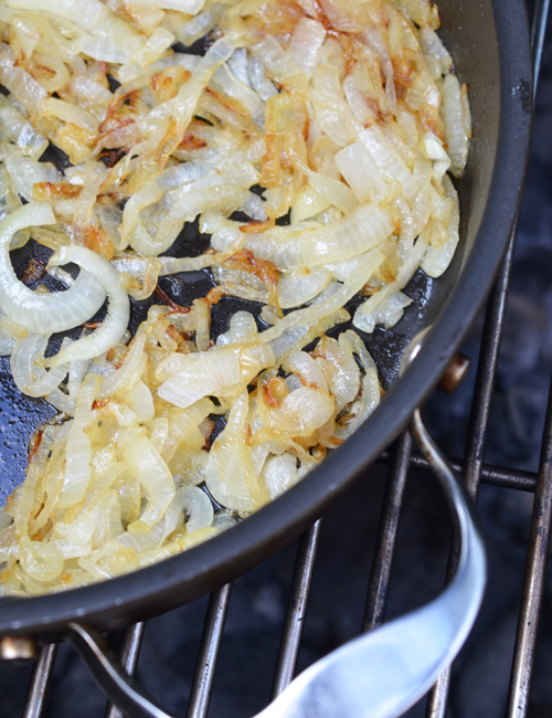 Flank Steak Sliders with Horseradish Gouda Cheese Sauce