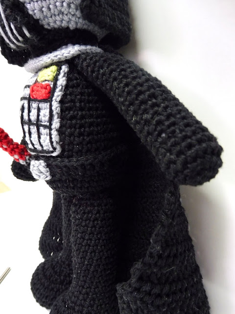 Darth Vader amigurumi, Darth Vader crochet, Darth Vader crochet pattern, Darth Vader free crochet pattern, Star Wars amigurumi, Star Wars crochet, Star Wars crochet pattern, Star Wars free crochet pattern, Darth Vader crochet toy, Star Wars crochet toy, Darth Vader amigurumi doll, Star Wars amigurumi doll