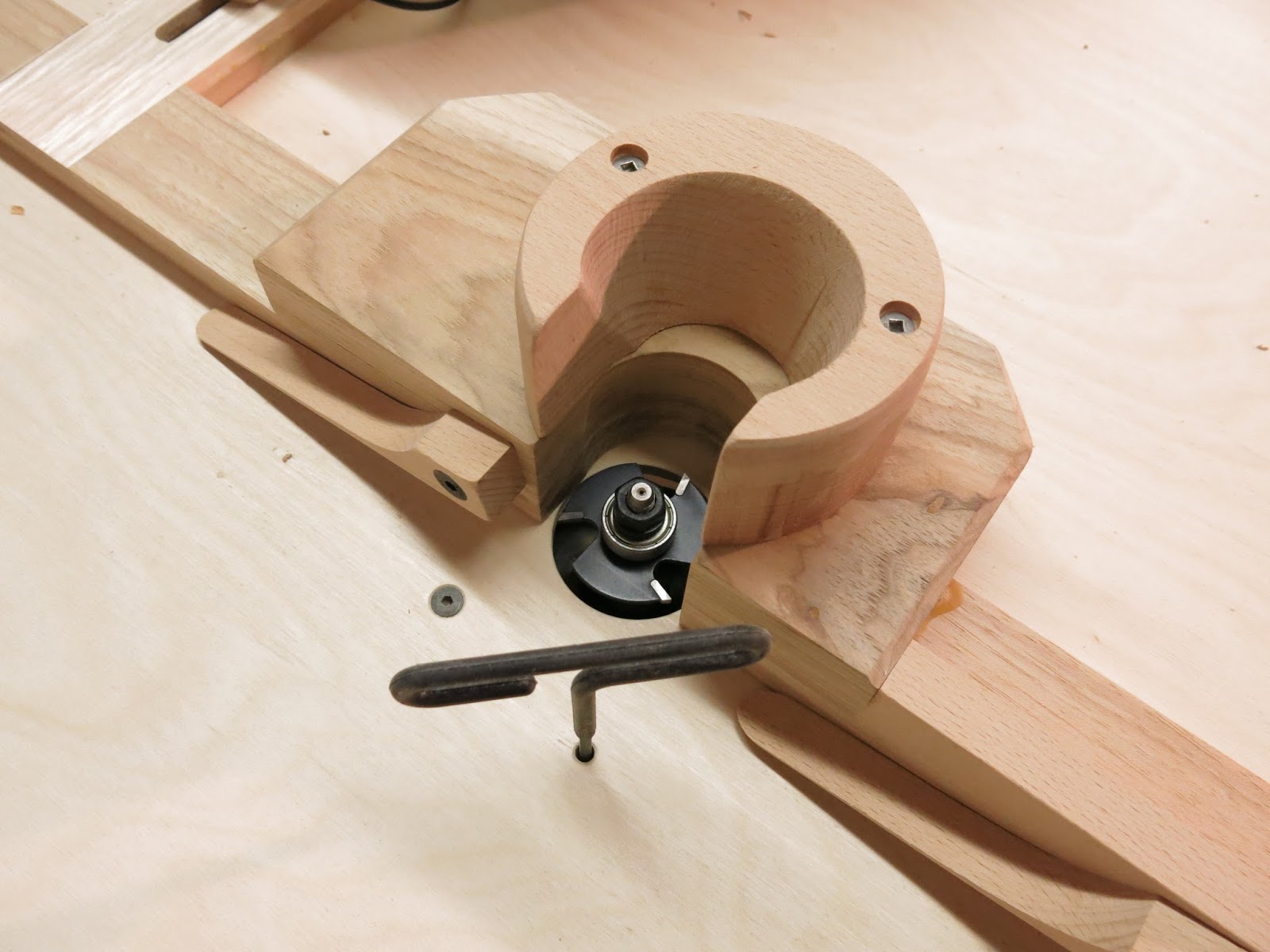 aerialcopper Tongue and Groove Router Table