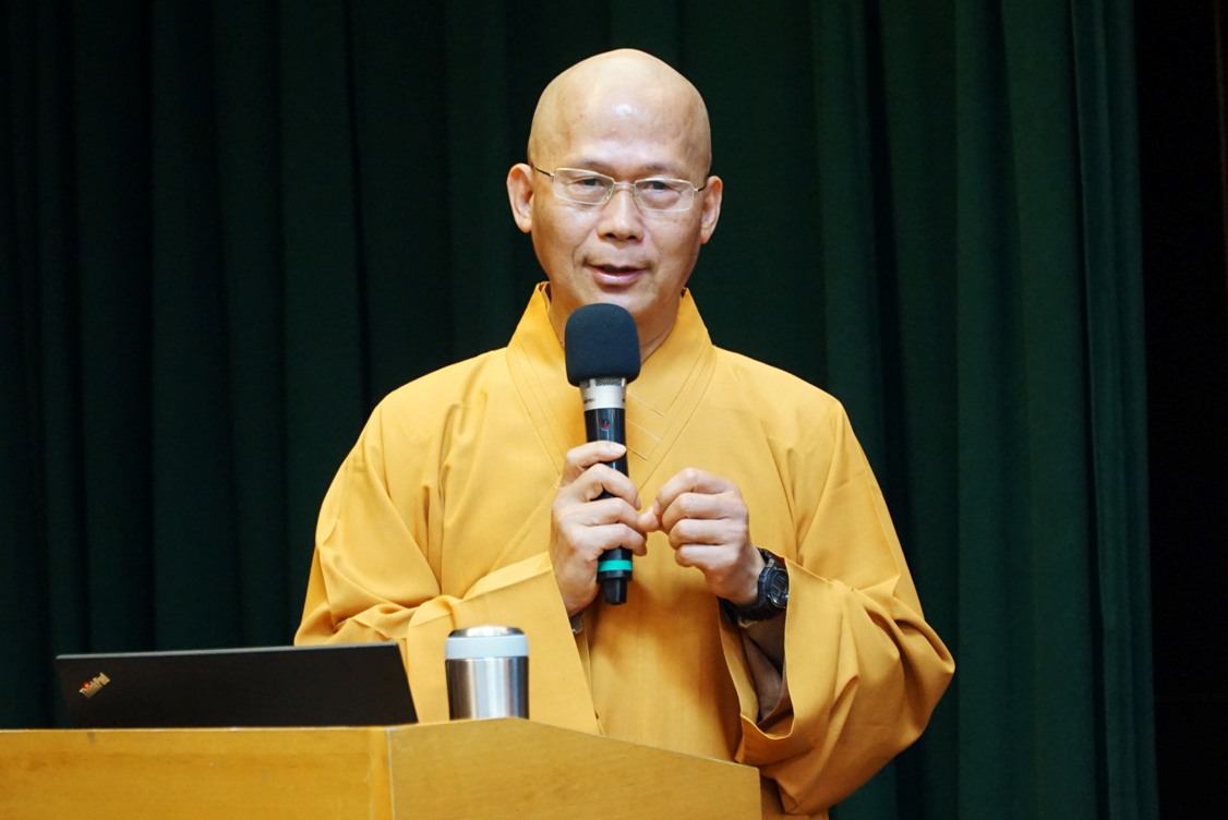 大葉人新聞網 空海法師大葉開講勉勵學生活出生命的神聖