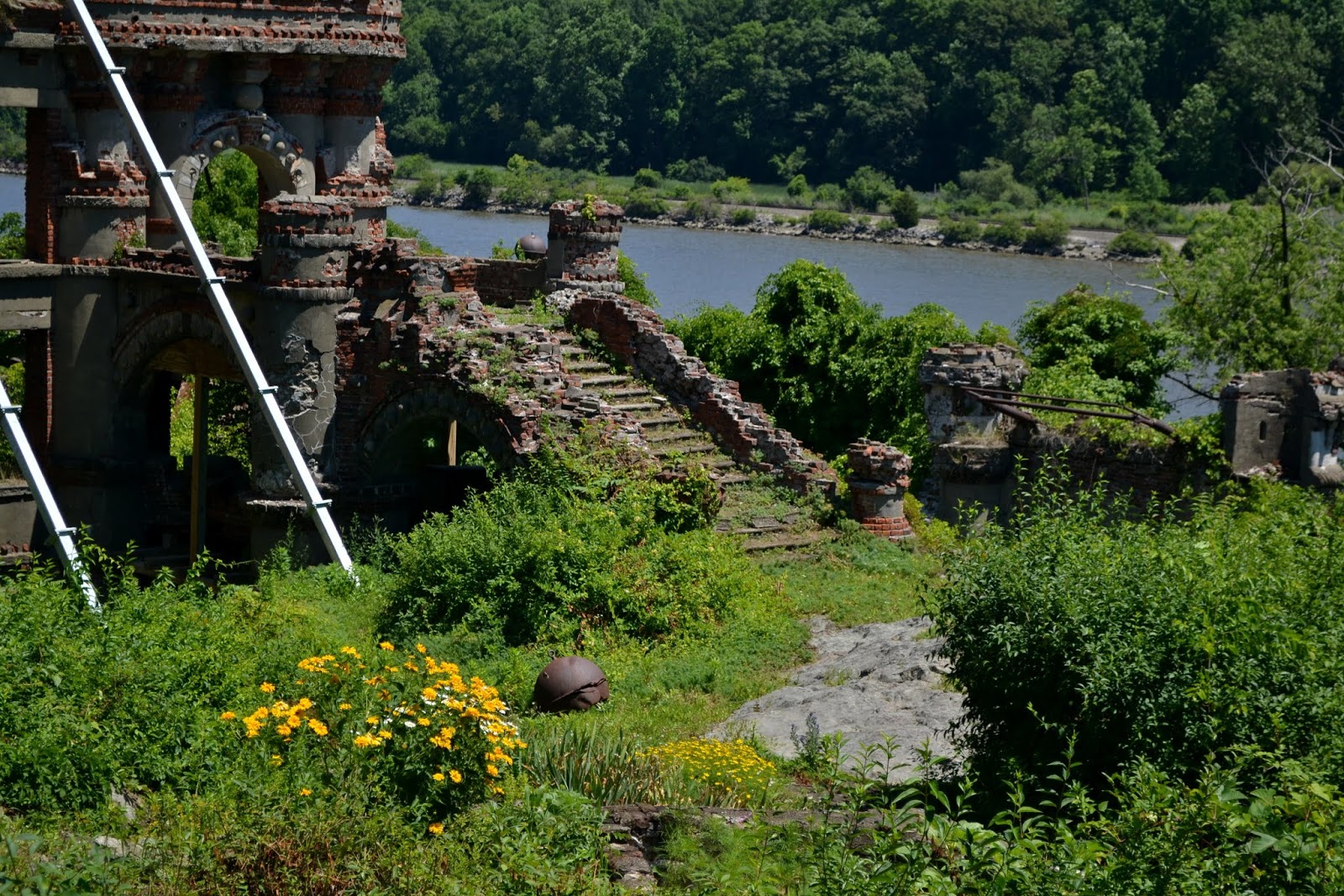 Остров Баннермена, штат Нью-Йорк (Bannerman's Island, NY)