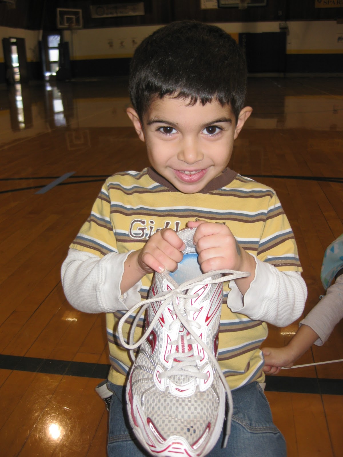 Early Childhood Physical Education Learning to Tie a Tennis Shoe