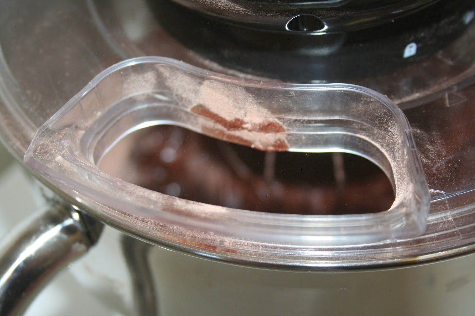 Savisto Stand Mixer & Chocolate Cake!