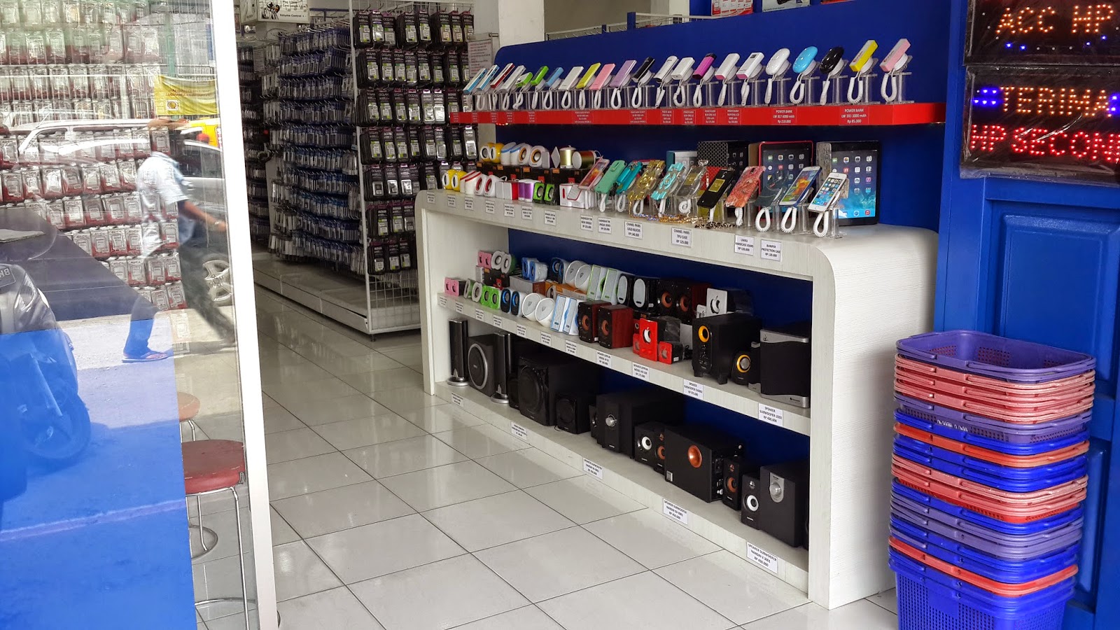 toko jualan aksesoris hp lengkap di medan