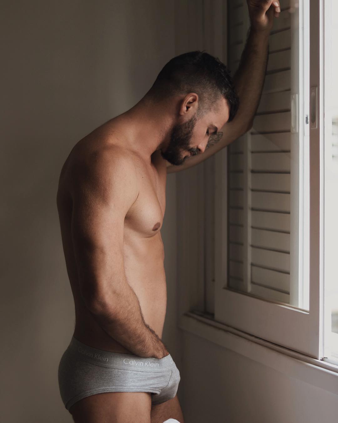 40744552_306732803438267_553907233602112