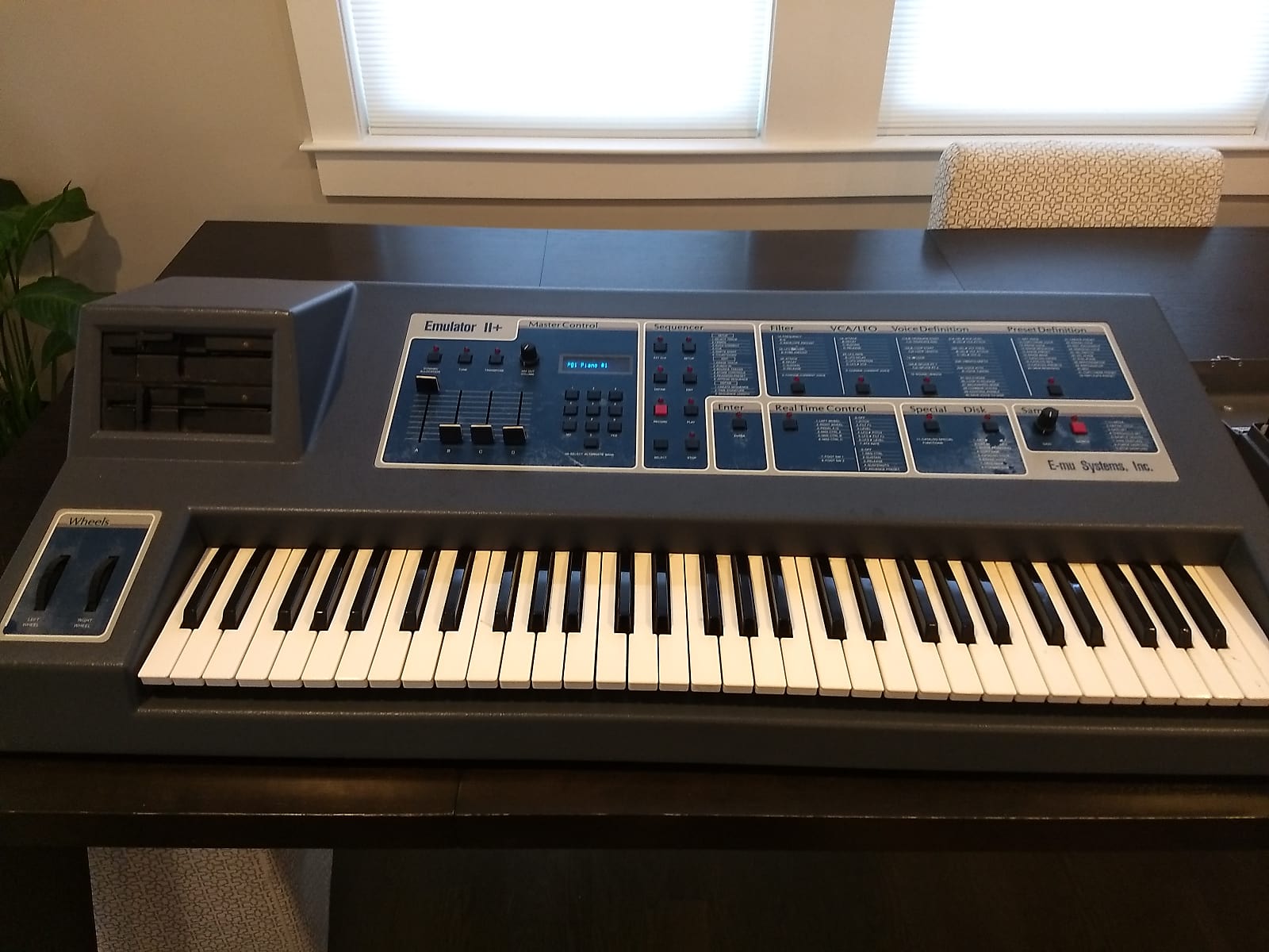 Emulator ii. Arturia emulator ii. синтезатор emu. эмулятор синтезатора на компьютер. как вывести синтезатор в комп.