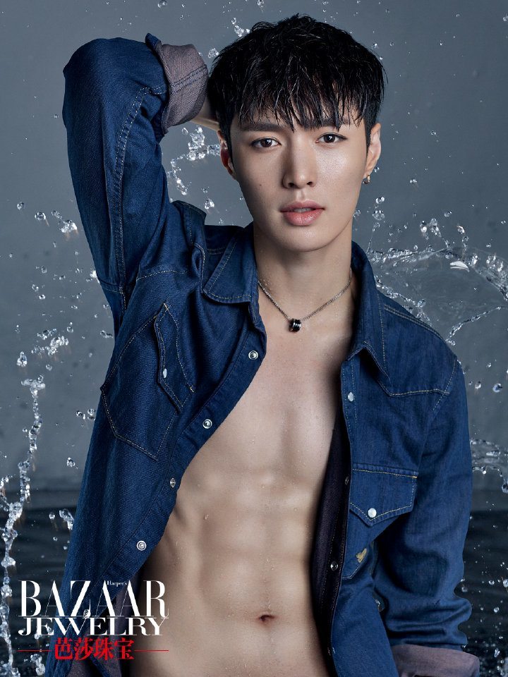 Kpop Hotness: RANDOM HOTNESS EXO's Lay Reveals His Abs ... 