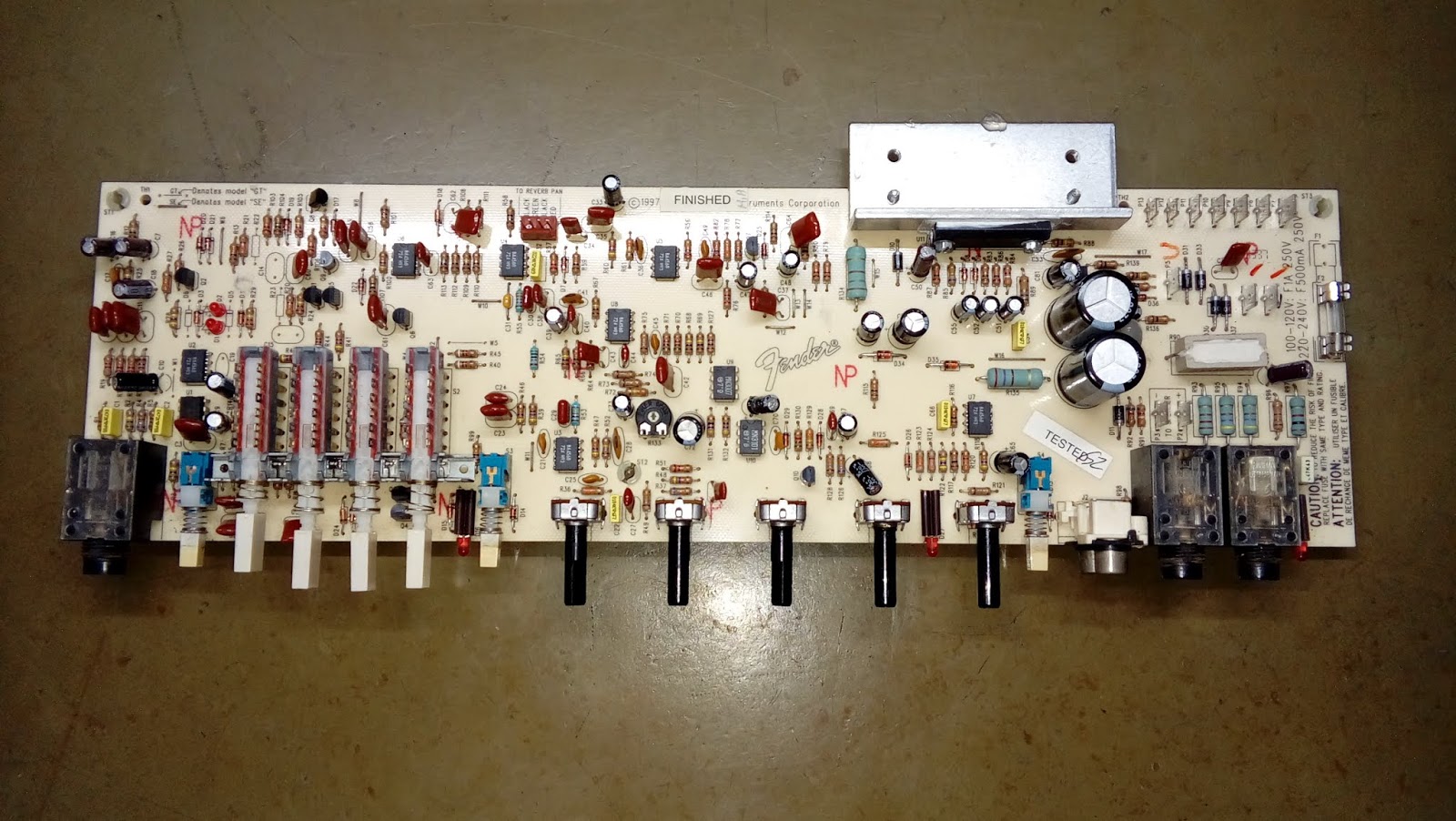 Dhvan Assistência Técnica Amplificador Fender Automatic SE