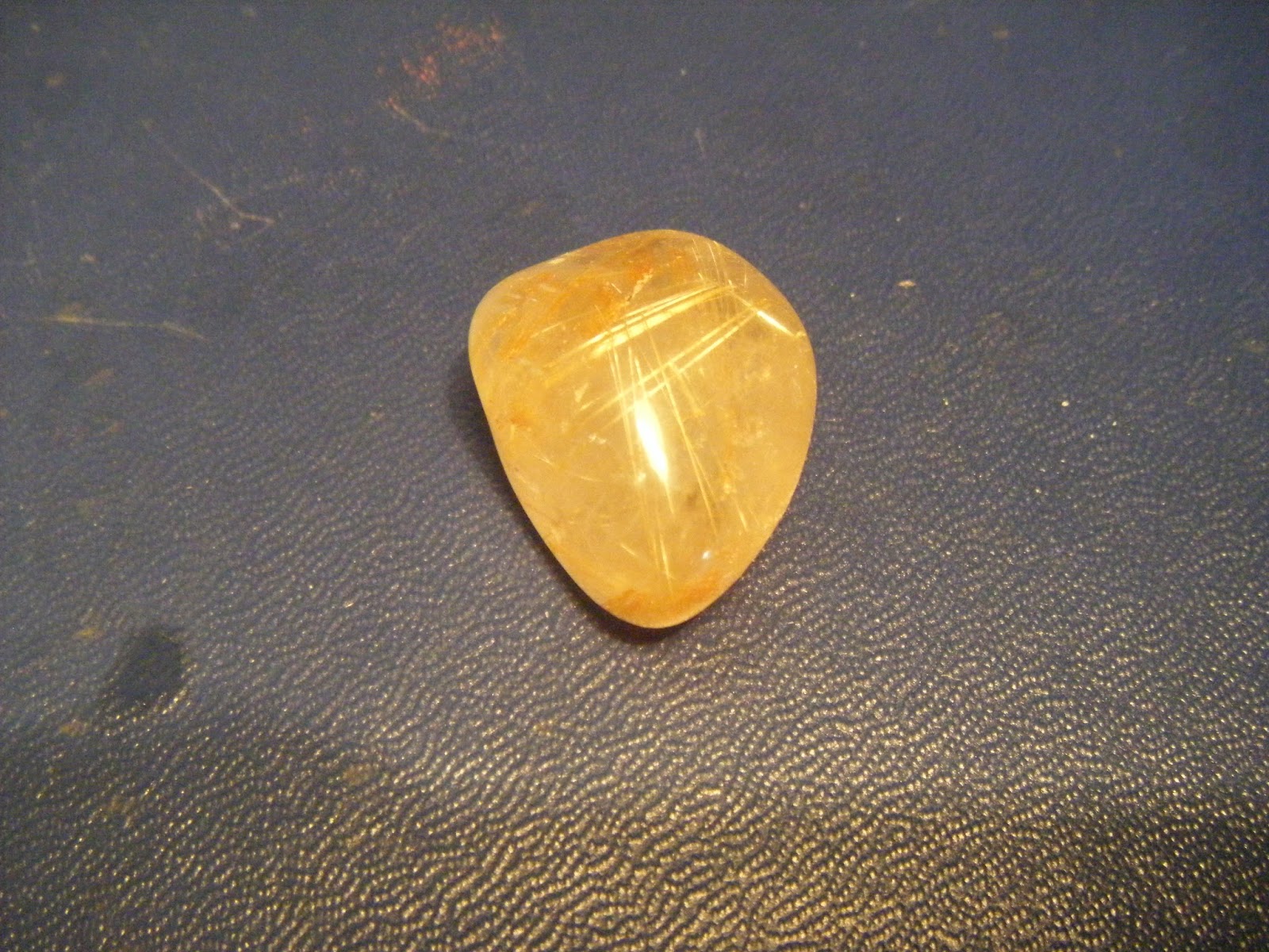 Quartz à rutile doré, 5.96ct, Oval, Facetté
