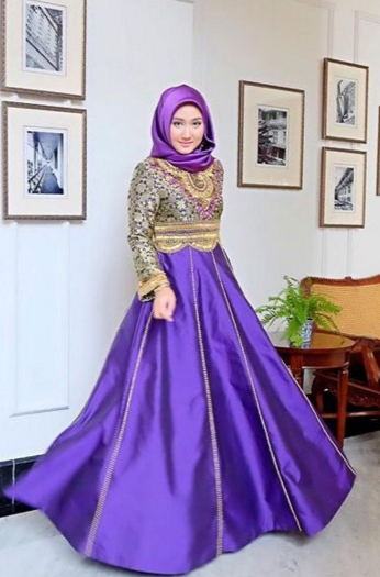 Trend Baju Muslim Lebaran Dian Pelangi Terbaru Trend Baju Muslim Lebaran Dian Pelangi Terbaru