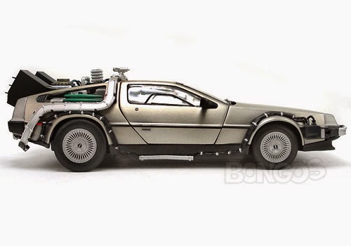 AMC DELOREAN RETOUR VERS LE FUTUR SUN STAR 1/18