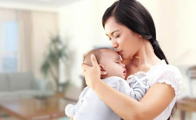 10 Cara Ampuh Mengatasi Bayi Cegukan Secara Aman Dan Alami 10 Cara Ampuh Mengatasi Bayi Cegukan Secara Aman Dan Alami
