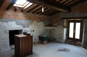 Tuscany Italy unfinished art studio space