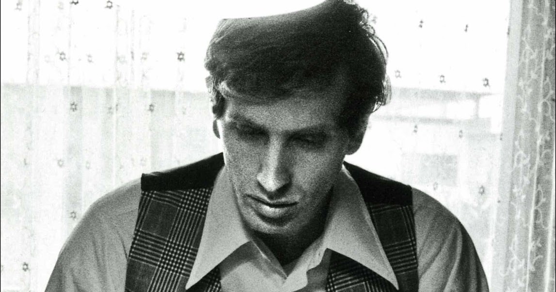 Bobby Fischer: Icon Among Icons, Photographs by Harry Benson CBE by World  Chess Hall of Fame - Issuu