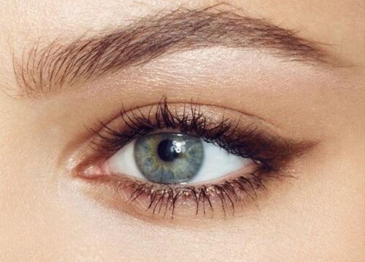 The "not winged"winged eyeliner Somewhere Scandinavian