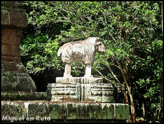 Phimeanakas-Angkor-templos-4