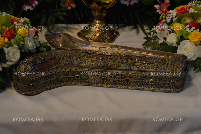 Το αδιάφθορο πόδι της αγίας Φωτεινής της Σαμαρείτιδος. Ιερά Μονή Ιβήρων Αγίου Όρους. http://leipsanothiki.blogspot.be/