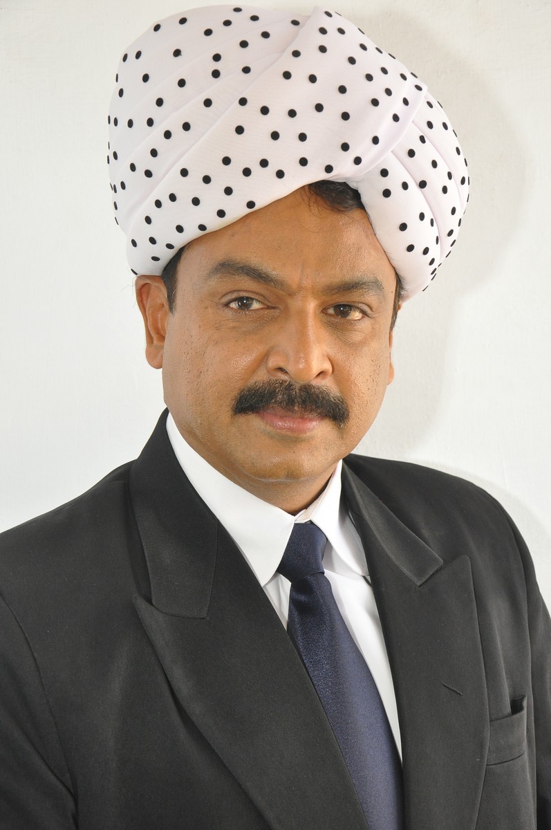 tollywoodtv: Naresh Latest Stills