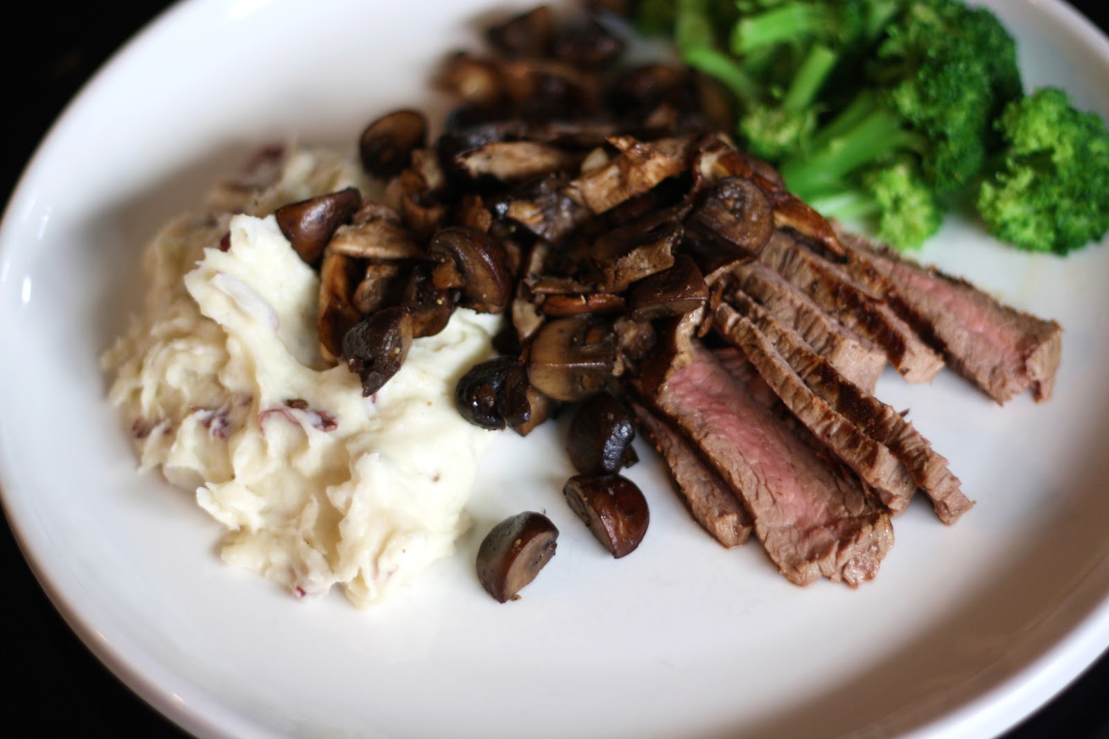 what's for dinner?: steak with sauteed mushrooms... 25 minutes