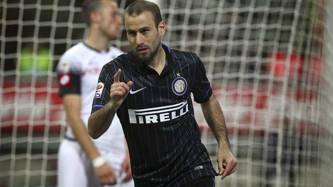 Video Inter-Cesena 1-1 (Serie A): Palacio rimonta Defrel