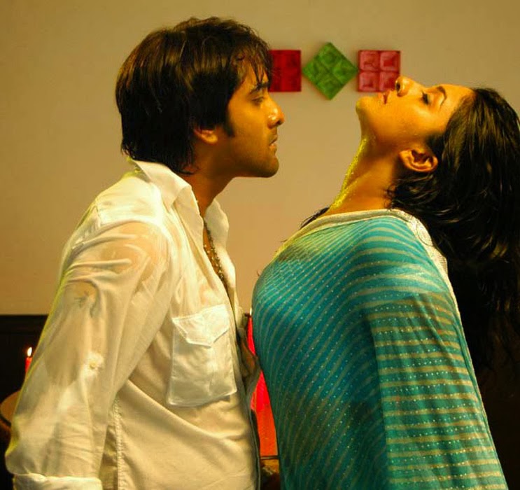 Vimala Raman Very Hot Kiss Scene Pics ~ ACTRESS RARE PHOTO GALLERY