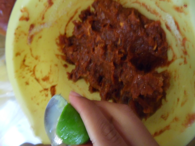 manzanas cubiertas de tamarindo