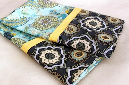 15Minute Pillowcase (with French Seams) - Tutorial