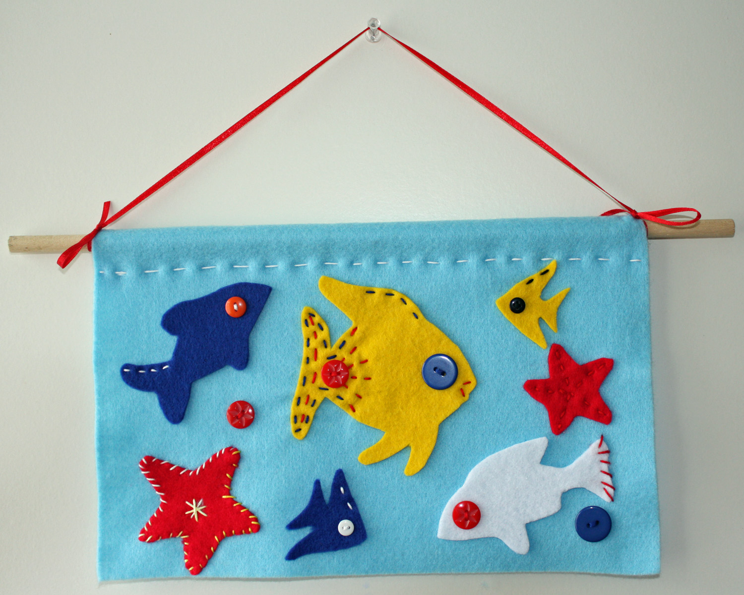 Craft and Activities for All Ages and Abilities! Felt Fish Wall