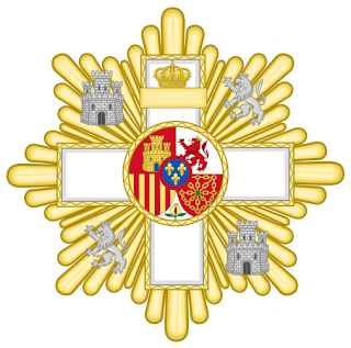 El Gobierno concede la Gran Cruz al Mérito Militar, Naval y Aeronáutico, con distintivo blanco, a 19 oficiales generales.
