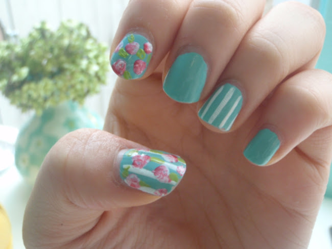 How-To: 10 Day-Wear Vintage Floral and Stripes Nails - The Bella Insider