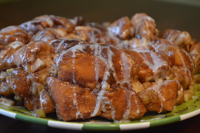 Apple Fritter Monkey Bread
