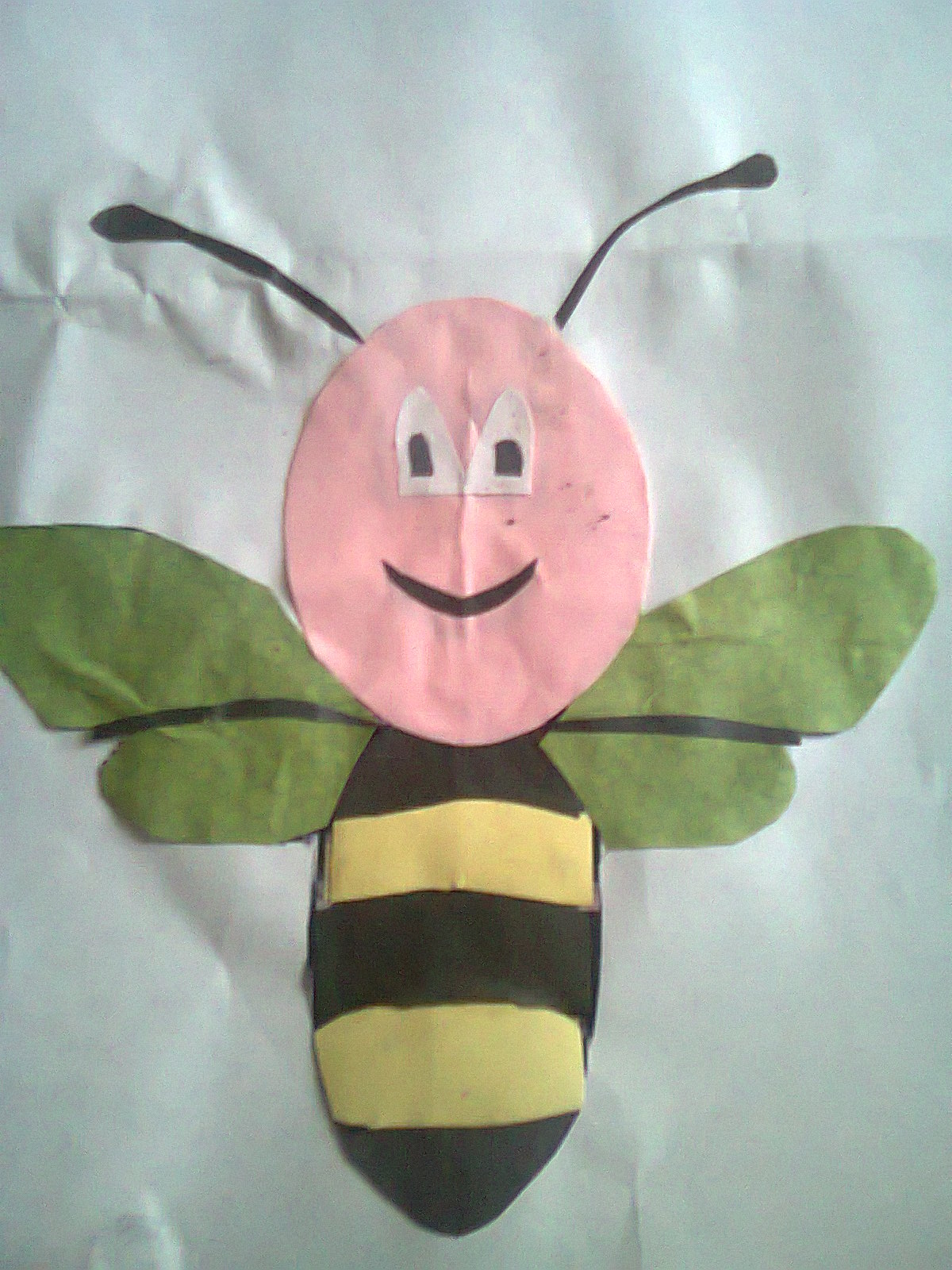 5100 Koleksi Kolase Hewan Lebah Terbaik Kumpulan Gambar Kolase