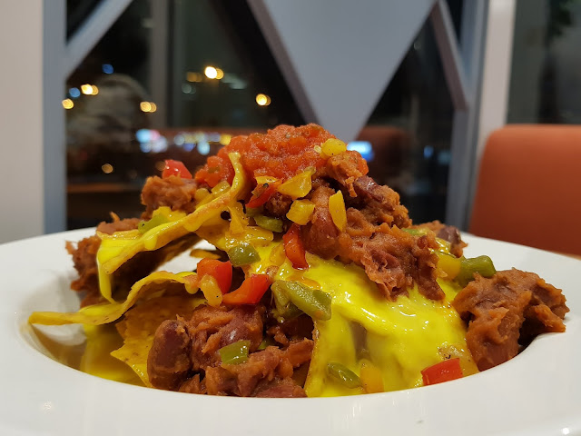 food blogger dubai vegetarian italian mexican nachos