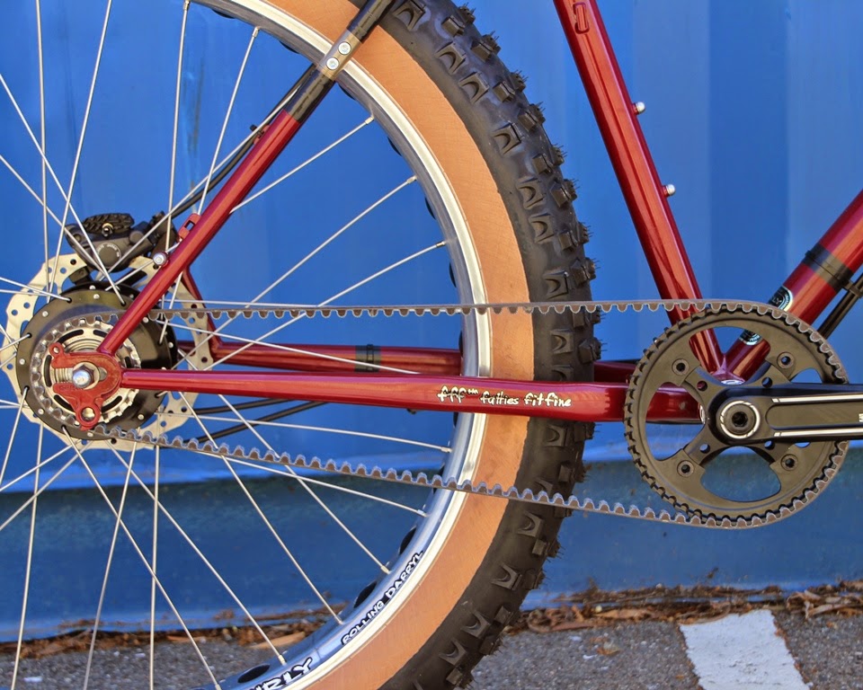 The Monkey Lab Surly Pugsley with Rohloff SPEEDHUB 500/14 and belt drive