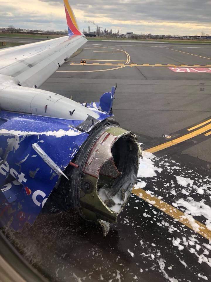EMERGENCY LANDING / BOEING 737700 SOUTHWEST, FLIGHT WN1380, NEW YORK