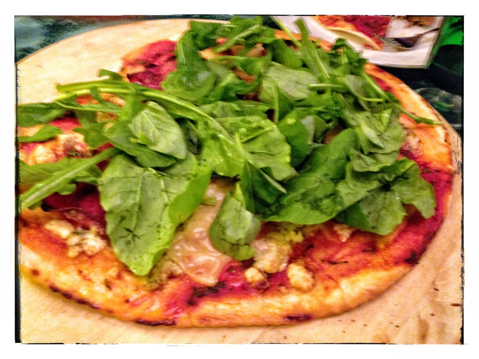 3 farklı Ev Yapımı İtalyan Pizza Sosili, Füme Etli ve Jambon&amp;Karışık