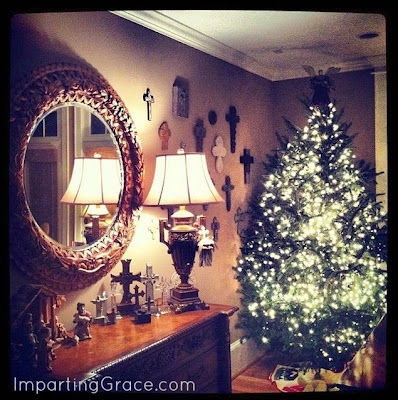 Your Christmas Decorating Matters, Mom! (a great read)