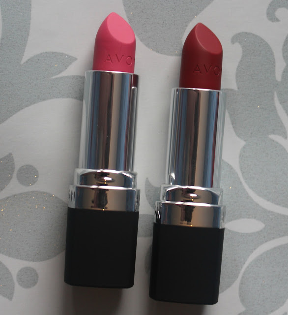 Avon Perfectly Matte lipsticks in Red Supreme and Adoring Love