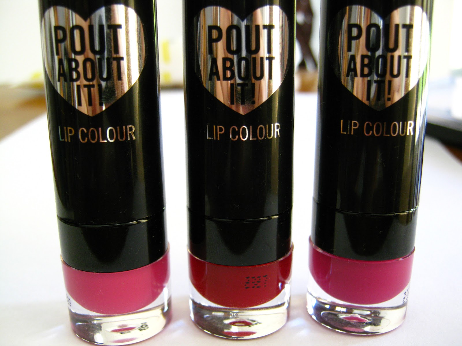 Jade goes with everything. Swatches Sportsgirl 'Pout About It' lipsticks