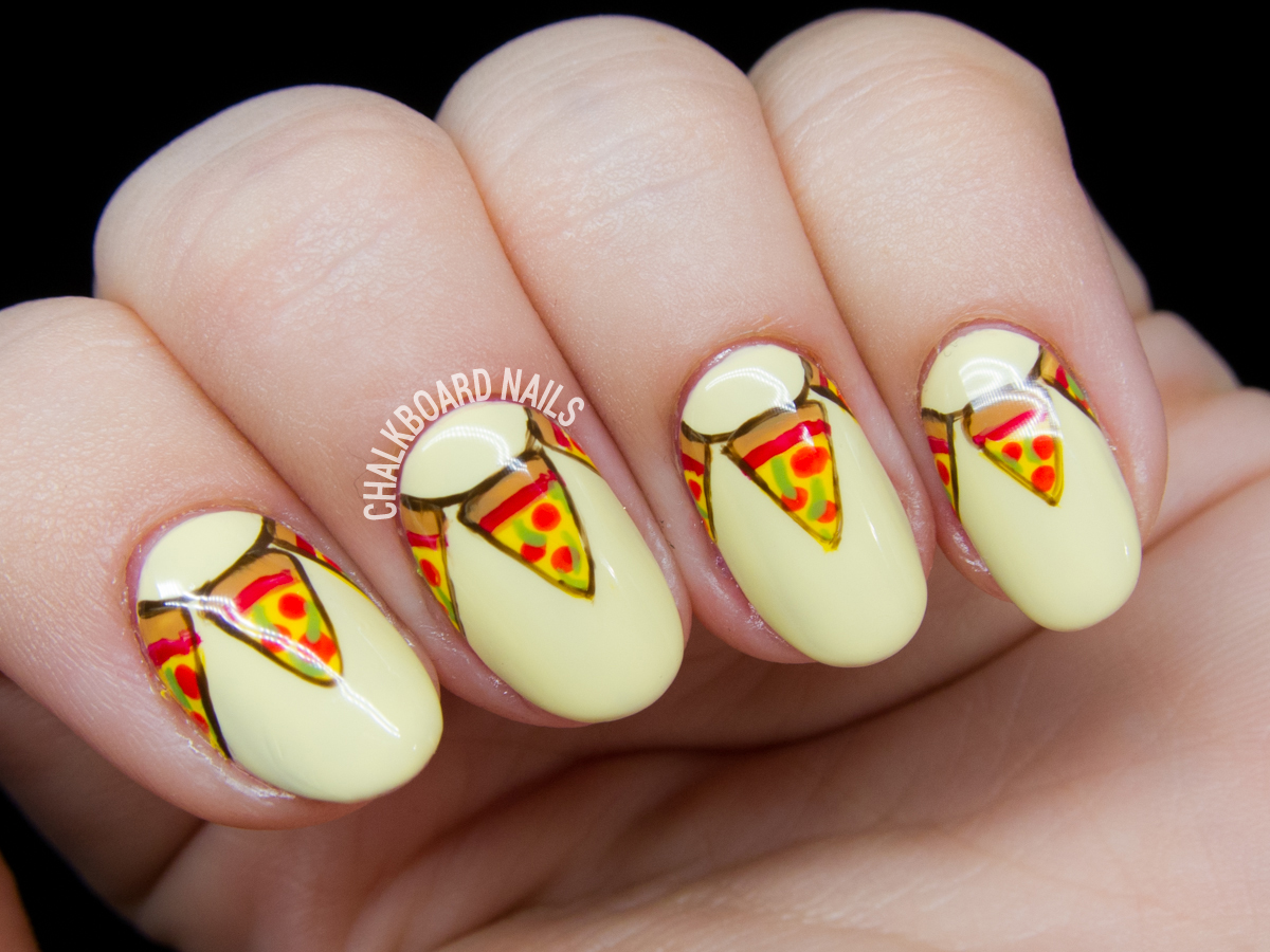 Pizza bunting nail art by @chalkboardnails